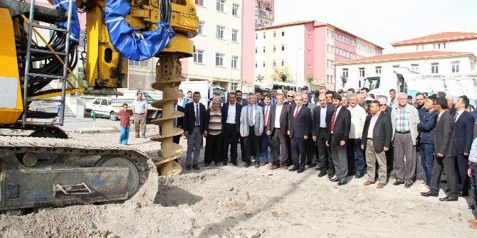 Yozgat’ta 350 Araçlık Otoparkın İnşaatı Başladı