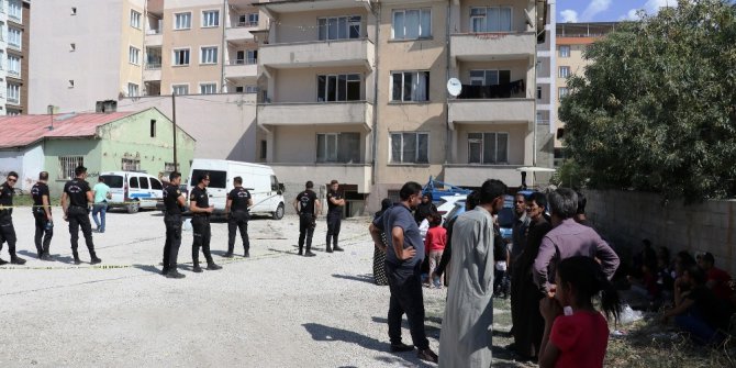 Aracın altında kalan Suriyeli çocuk hayatını kaybetti