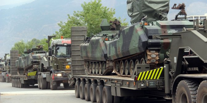 Suriye sınırına askeri sevkiyat