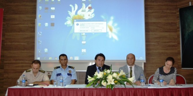 Ayvalık’ta Okul ve çevre güvenliği toplantısı gerçekleştirildi