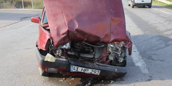 Kaza yapan traktör sürücüsü baygın halde 300 metre ilerledi