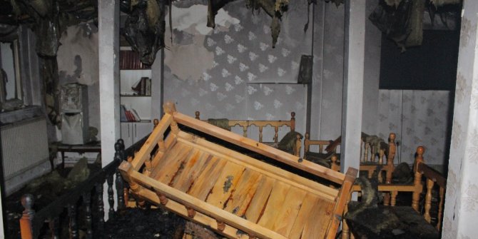 Elazığ’da çatı yangını