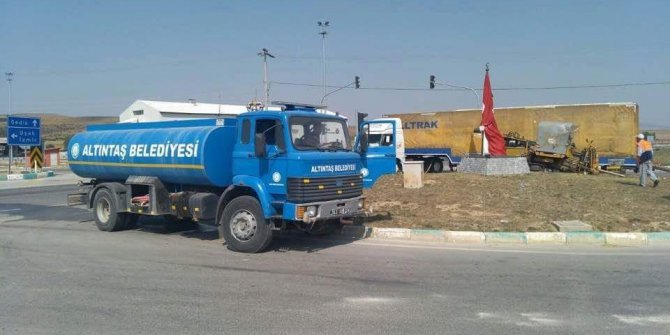 Altıntaş’ta aydınlatma çalışmaları