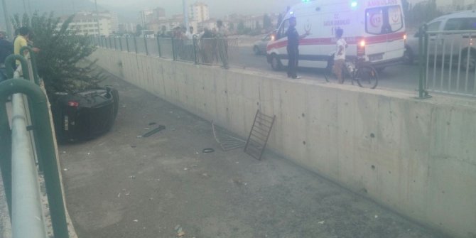 Direksiyon hakimiyeti kaybolan araç kanala uçtu: 1 yaralı