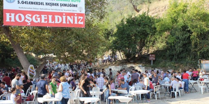 Gocabeşliler, şehitler için keşkek pişirip mevlit okuttu