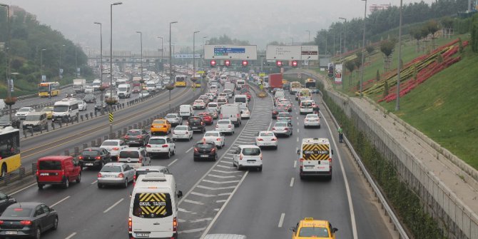 İstanbul’da okul trafiği yoğunluğu