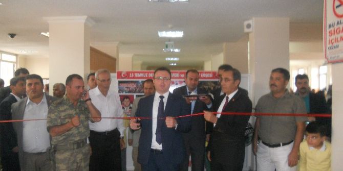 Milli İradeye Saygı Fotoğraf Sergisi Açıldı