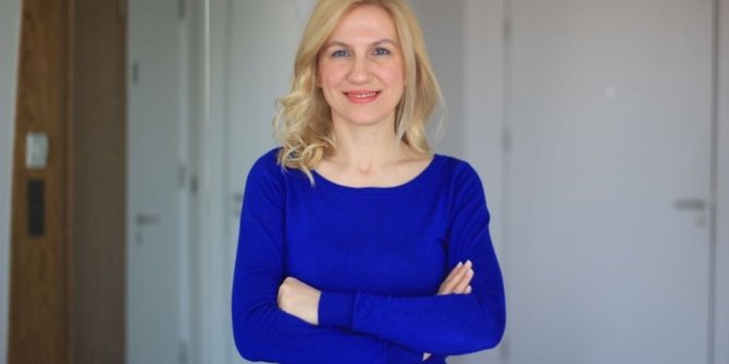 Göz altı ışık dolgusu ile morluklara son