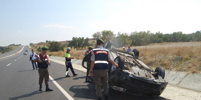 Otomobil takla attı: 4 yaralı