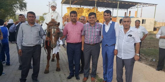 Başkan Yalçın düğünlere katıldı