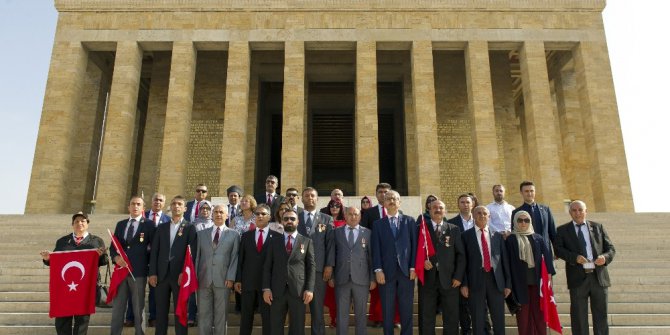 Şehit yakınları ve gaziler Anıtkabir’i ziyaret etti