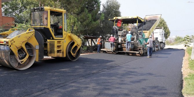 Başiskele’de asfaltsız yol kalmıyor