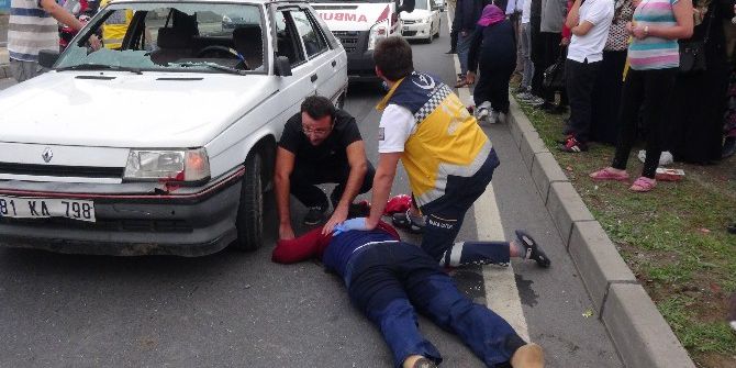 Kazayı Merak Edip Geldi, Yaralının Eşi Olduğunu Görünce Gözyaşlarına Boğuldu