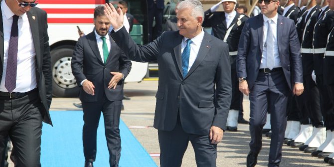 Başbakan Binali Yıldırım Şanlıurfa Valiliğini ziyaret etti