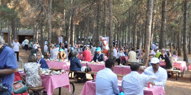 Savaşın çocuklarından büyükelçilere konser