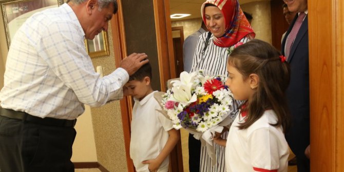 Başkan Karaosmanoğlu: “Çocuklarımız cennet vatanımızın geleceğidir’’