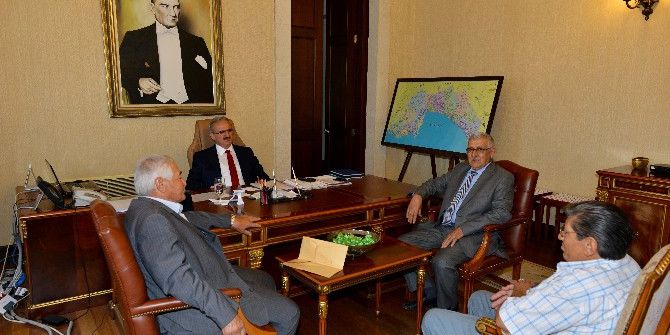 Korkuteli’li Hayırseverler Vali Karaloğlu’nu Ziyaret Etti