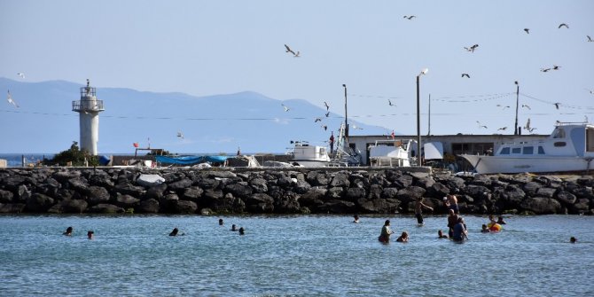 Tekirdağ’da vatandaşlar sahile koşuyor