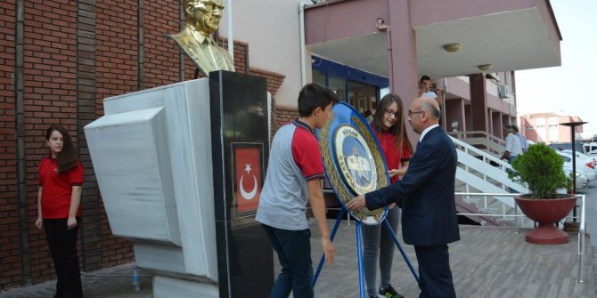 Niksar’da 9 bin 77 öğrenci ders başı yaptı