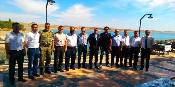 Garnizon Komutanı Ve İlçe Sağlık Müdürüne Veda Yemeği