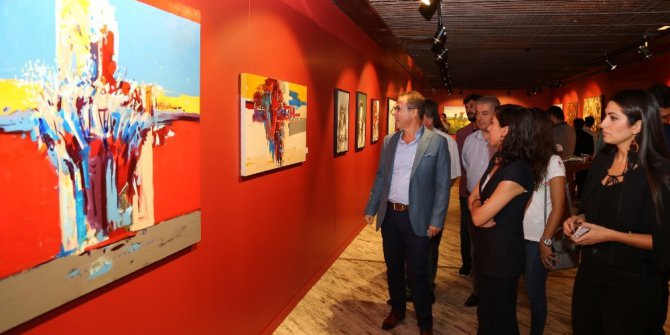 "Bi Düzine" resim sergisi