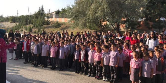 Bozüyük’te ilk ders zili çaldı