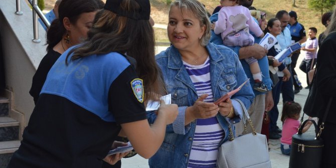 Polisten öğrencilere ve velilere ‘dolandırıcılık’ uyarısı