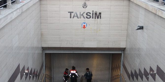 Taksim Metro İstasyonunda İntihar Girişimi