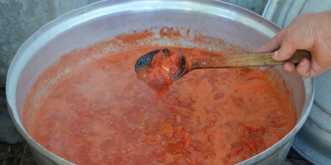 Ev hanımlarının kış hazırlıkları başladı