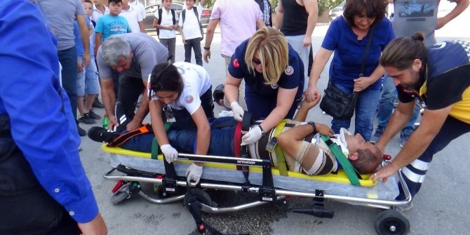 Yaralanan sürücü eşinin elini bir an olsun bırakmadı
