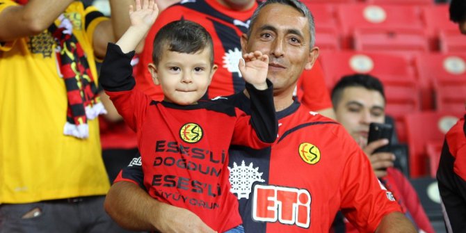 Eskişehirspor taraftarına kavuştu