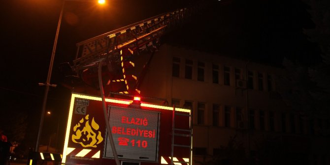 Gıda Tarım ve Hayvancılık Müdürlüğünde çatı yangını