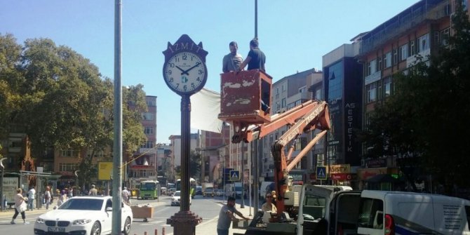 İzmit’teki meydan saatleri bakım ve onarımdan geçti