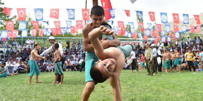 Dulkadiroğlu’ndan Güreş Festivali