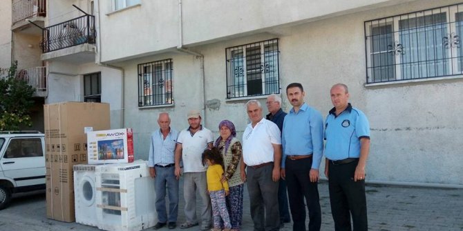 Yangında küle dönen eşyaları büyükşehir tarafından yenilendi