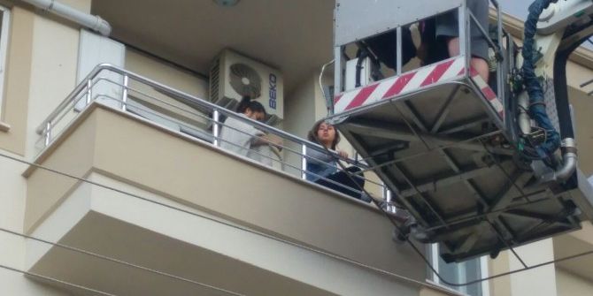 Bursa’da Üniversite Öğrencilerinin Kaldığı Sitede Can Pazarı