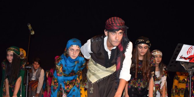 Defjeni gösterisi yoğun ilgi gördü