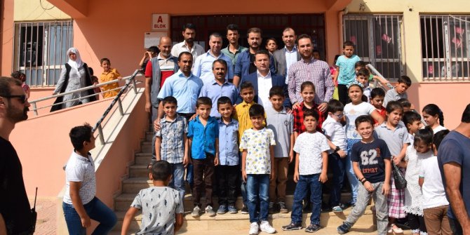 İlçe Kaymakamı Eğitim Öğretim Yılının İlk Günününde Öğrencilerin Heyecanına Ortak Oldu