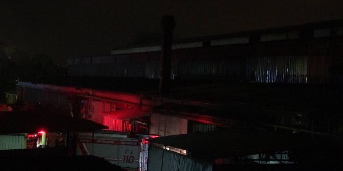 Döküm Fabrikasında Çıkan Yangın Paniğe Neden Oldu