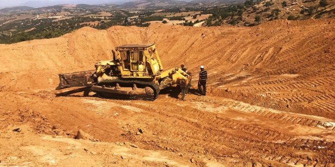 Poyraz Mahallesine hayvan içme suyu göleti yapılıyor
