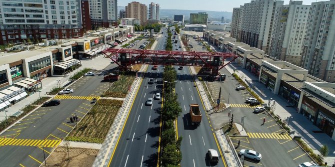 Büyükşehir’den yaz sezonunda asfalt rekoru...