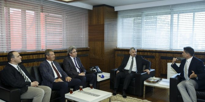 Kansere Karşı Birlik Derneği Yönetimi Başkan Çelik’i ziyaret etti