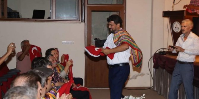 Burhaniye’de ’Yaren Gecesi’ düzenlendi