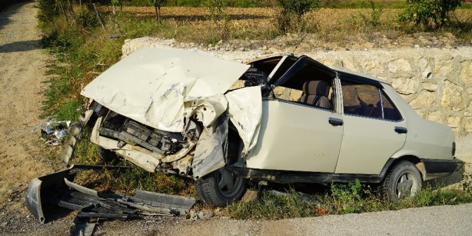 Hastaneye giderken kazada yaralandılar