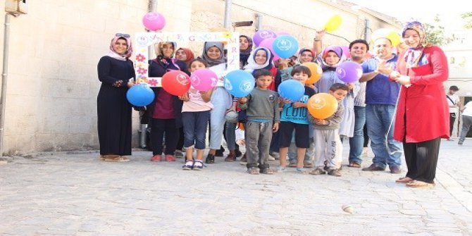 Türk ve Suriyeli çocuklar sokak oyunlarında bir araya geldi