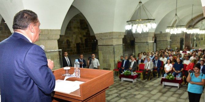 ‘Hayaller Tecrübeyle Buluşuyor’ konulu söyleşi gerçekleştirildi