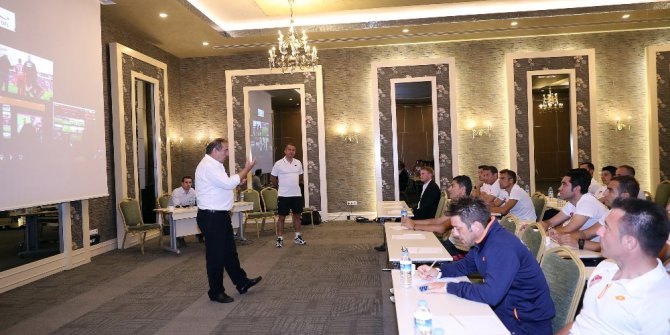 ’VAR’ semineri başladı