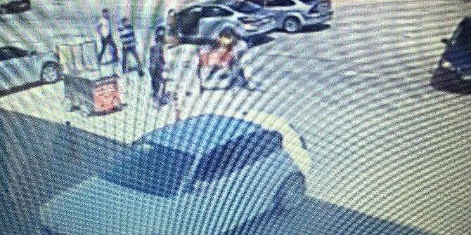 Bıçaklandıktan Sonra Otomobil Sürdü, Kan Kaybından Öldü