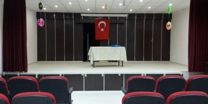 Merkezefendi’den Şehit Hasan Eser Ortaokulu’na Konferans Salonu