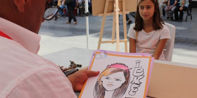 Bu şenlik güldürüyor